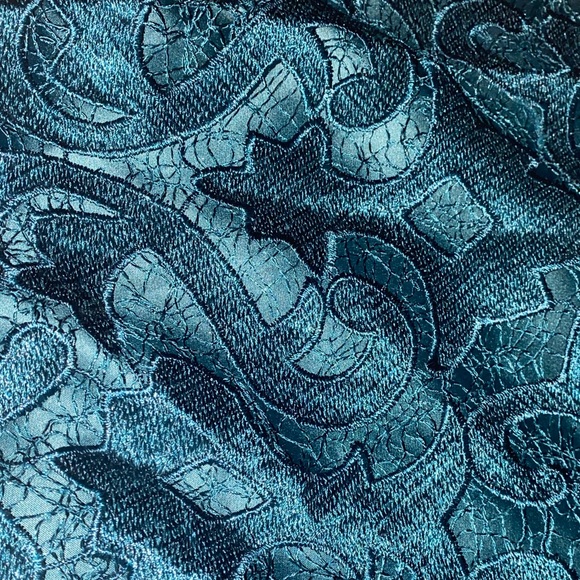 Adrianna Papell Emerald Green Embroidered Midi Dress - Picture 3 of 8